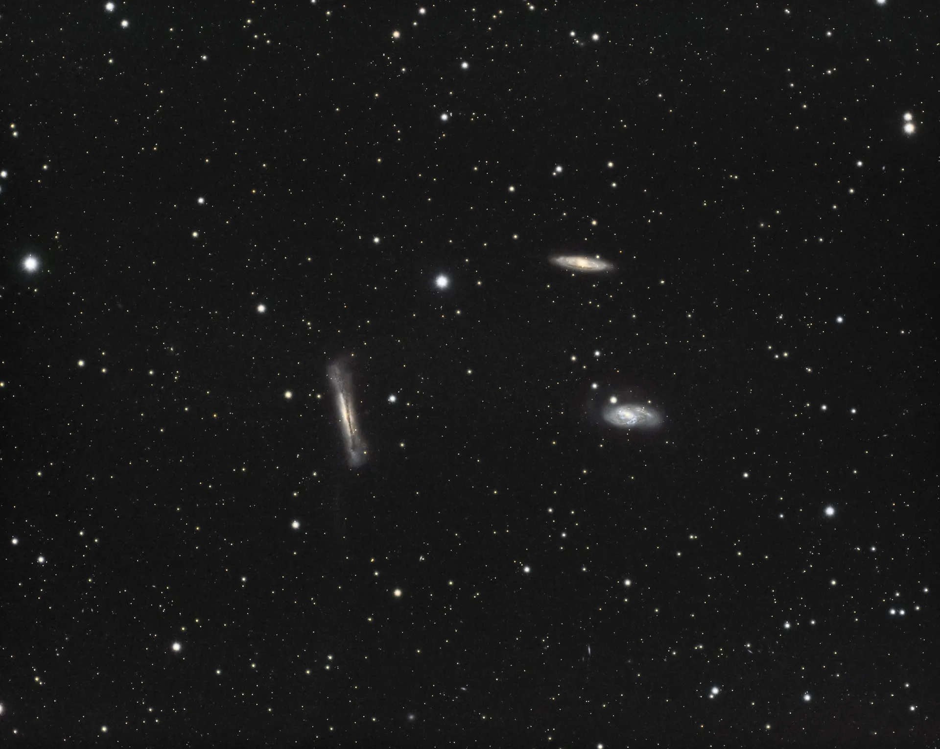 Triplet du lion (M65, M66, NGC 3628)